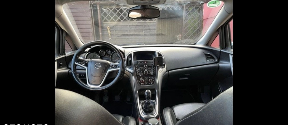 Opel Astra cena 23300 przebieg: 252432, rok produkcji 2010 z Olsztyn małe 79